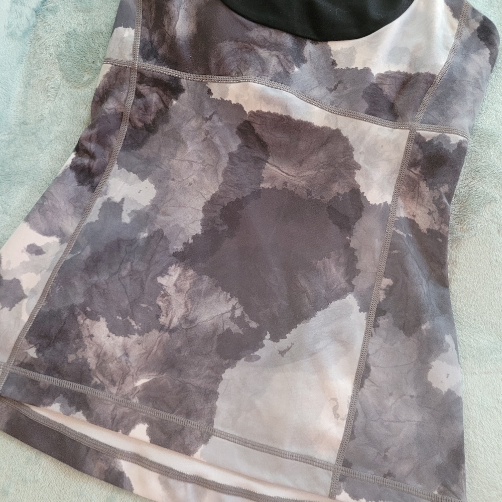 Lululemon Tank - Picture 3 of 9